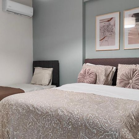 Rock & Roll 1 - Modern Apartment In Trikala Buitenkant foto